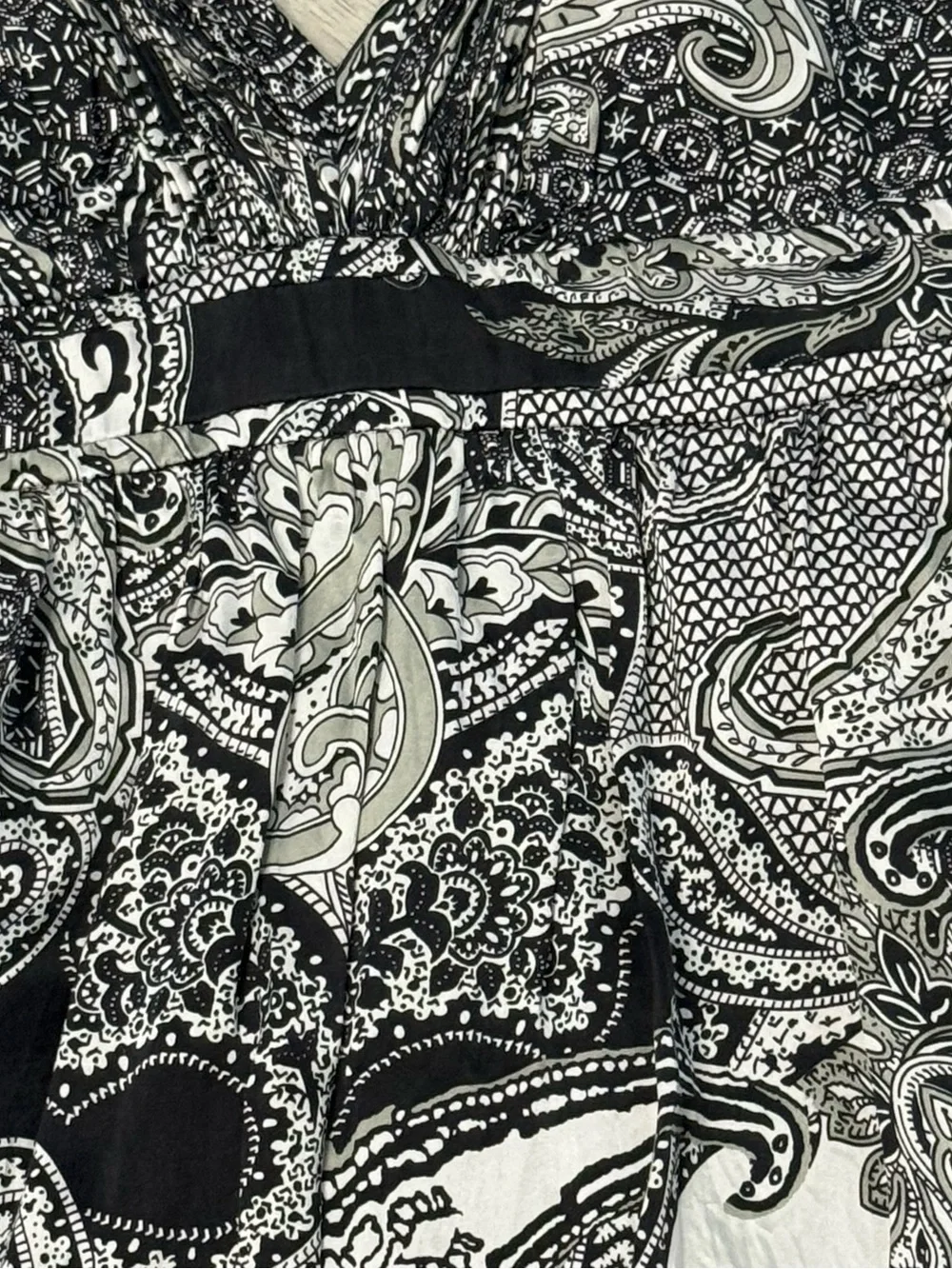 100% Silk OC by OC Paisley Print Summer Dress - Black & White